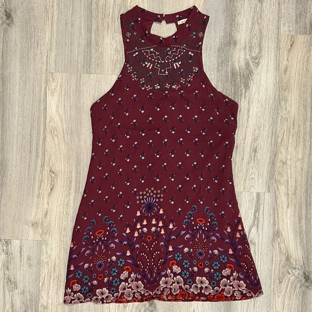 MiAmi Francesca’s Maroon Floral Sleeveless Racer Back Rayon Mini Dress Size L
